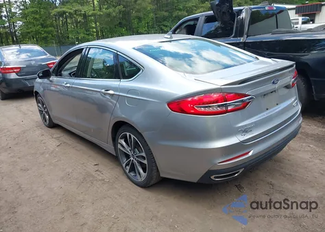 2020 Ford Fusion Titanium z USA, uszkodzony, nr VIN 3FA6P0D9XLR174750